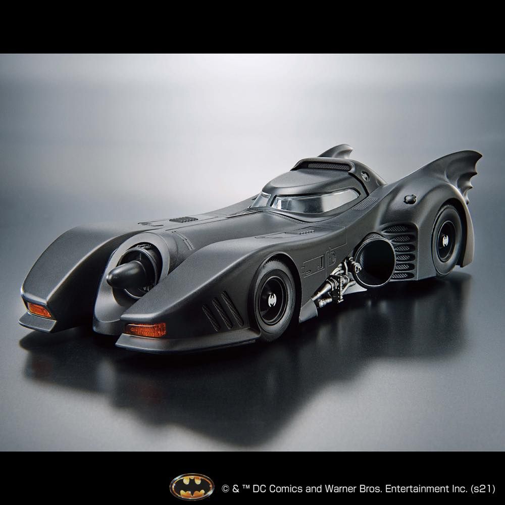 Bandai 1/35 Tim Burton’s Batman Batmobile [Batman Ver.] Model Kit