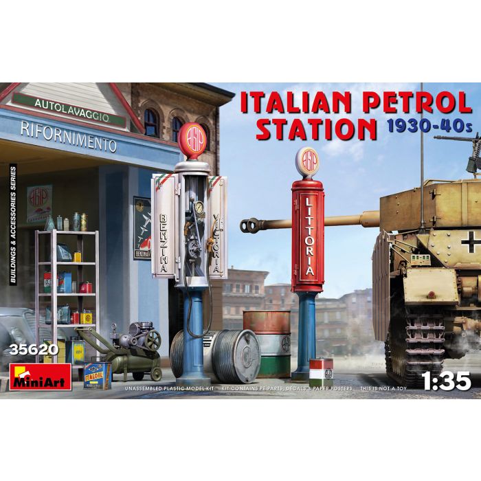 Miniart 1/35 Italian Petrol Station 30 Palstic Model Kit